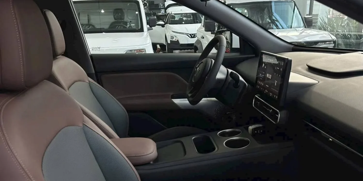 noi-that-vf-mpv7.jpg