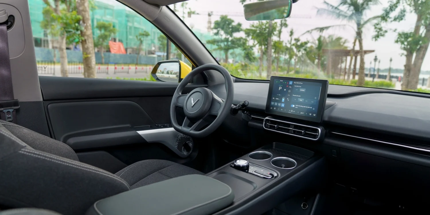 soi-chi-tiet-vinfast-limo-green-ban-thuong-mai-anh4jpg-1754369586420